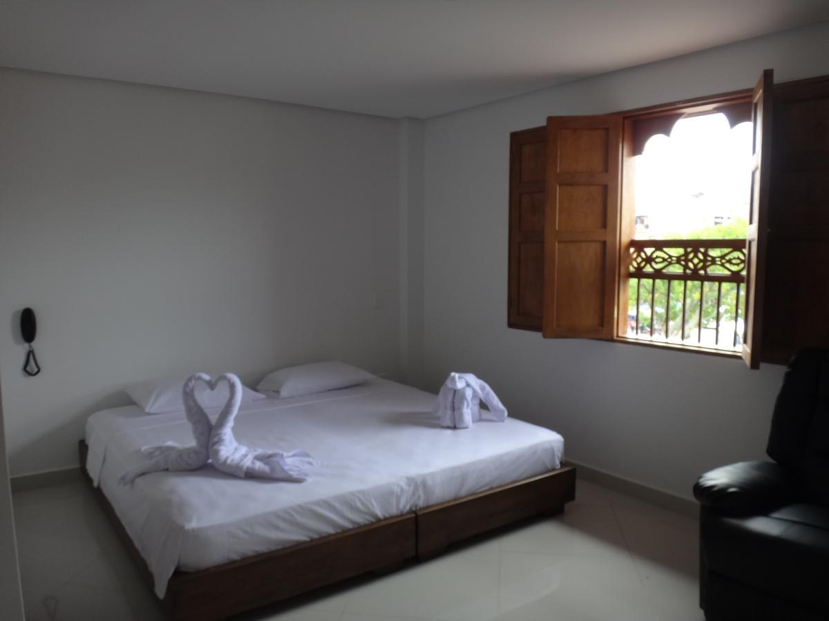 Hotel Bahia Guatape Luaran gambar
