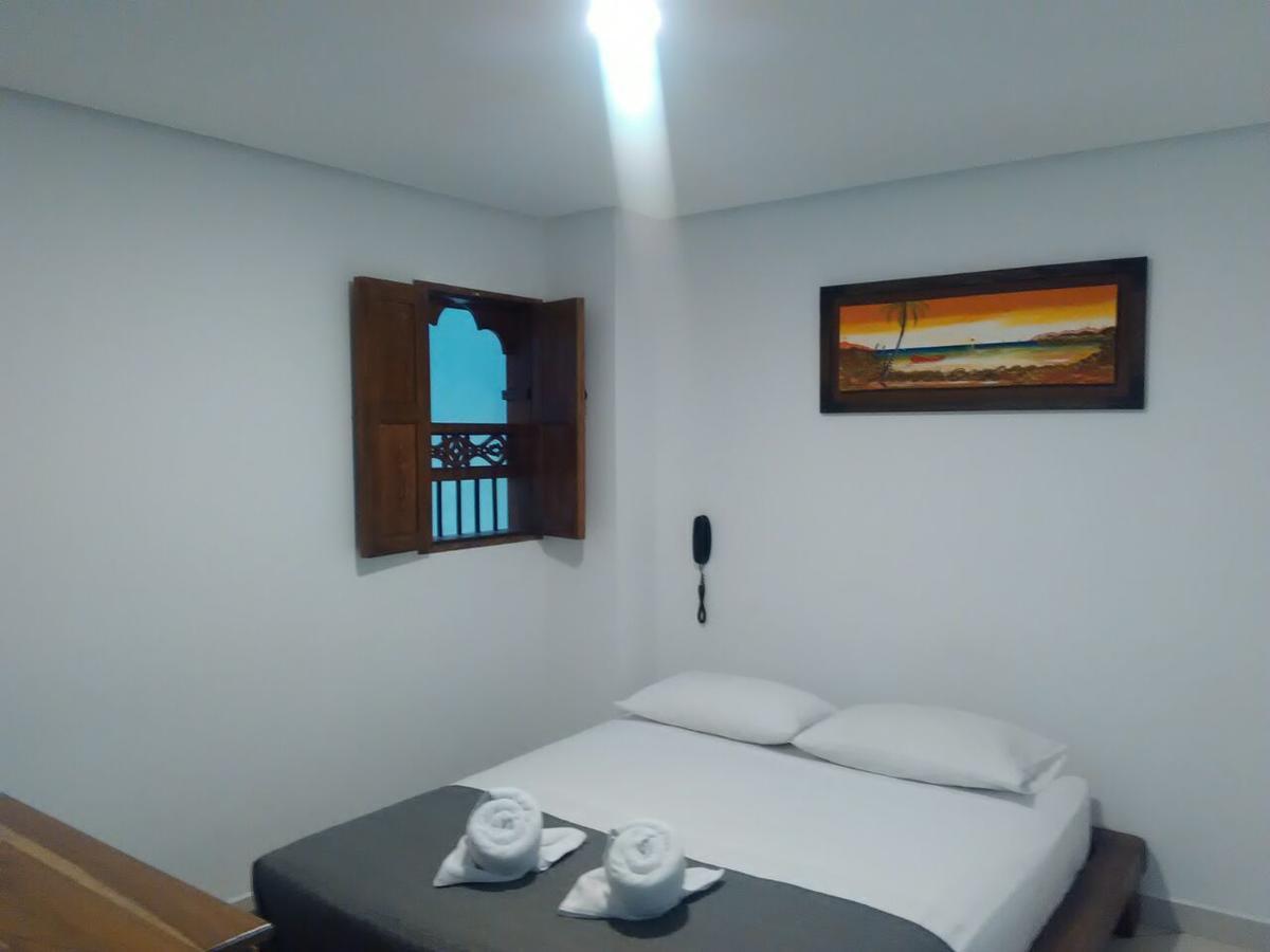 Hotel Bahia Guatape Luaran gambar