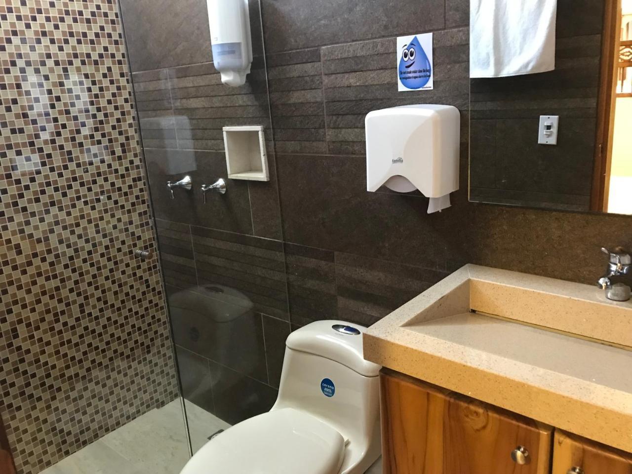 Hotel Bahia Guatape Luaran gambar