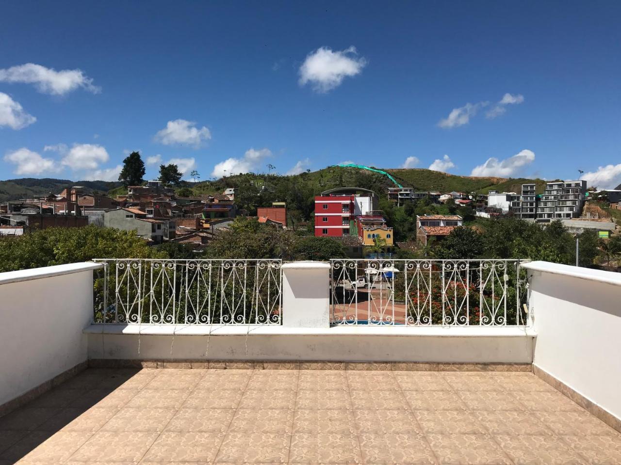Hotel Bahia Guatape Luaran gambar