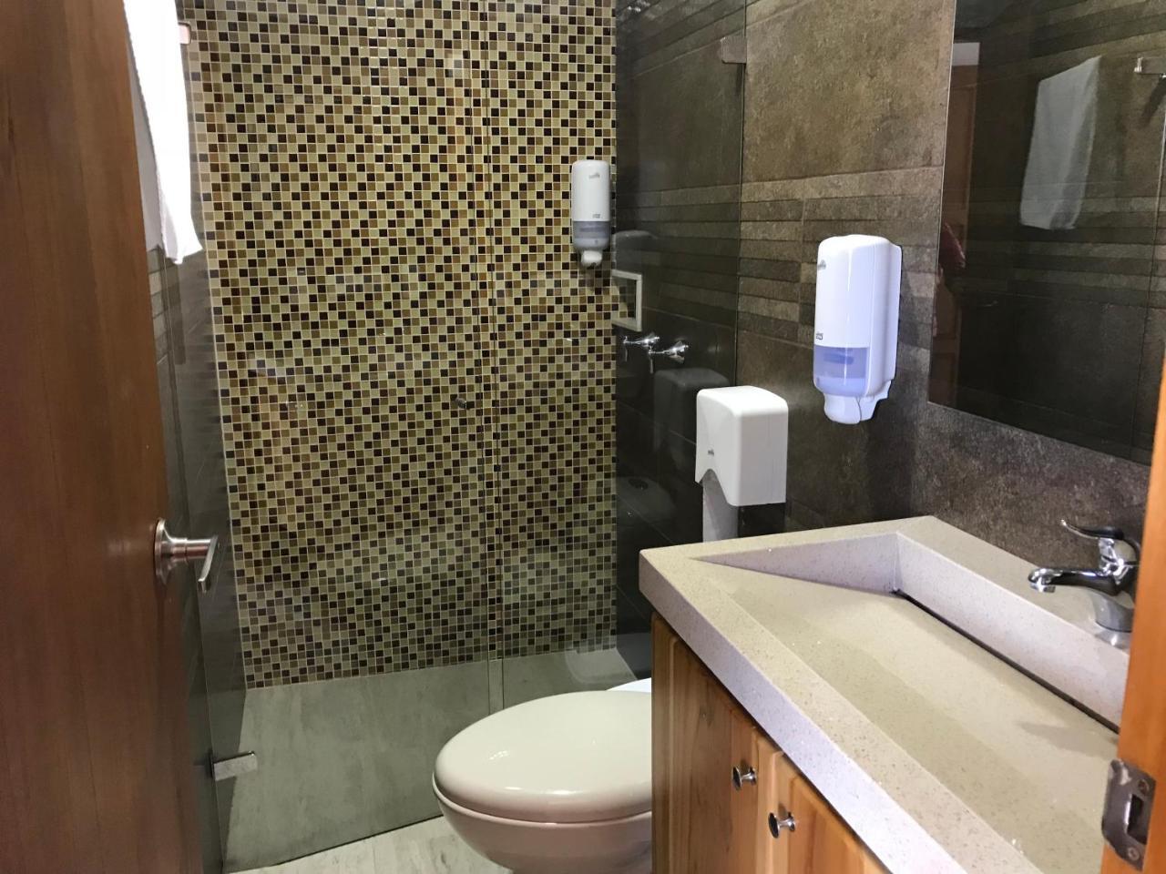 Hotel Bahia Guatape Luaran gambar