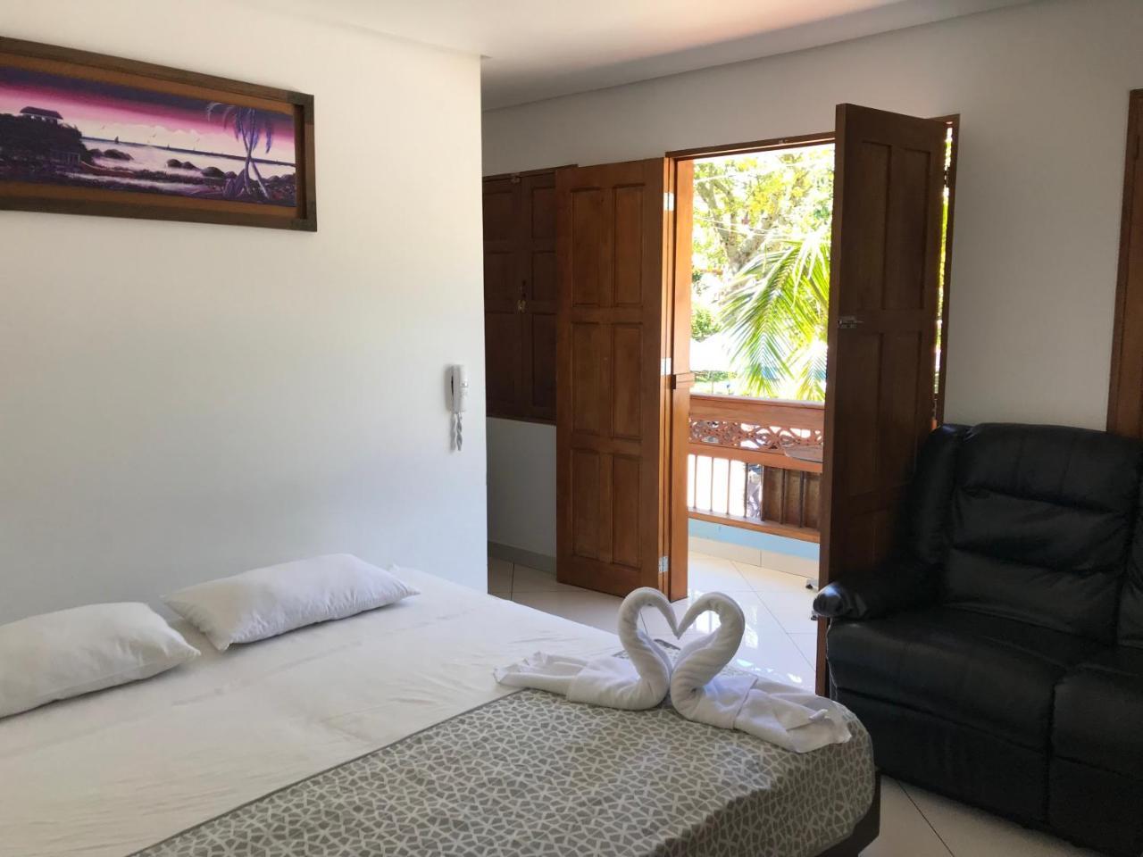 Hotel Bahia Guatape Luaran gambar
