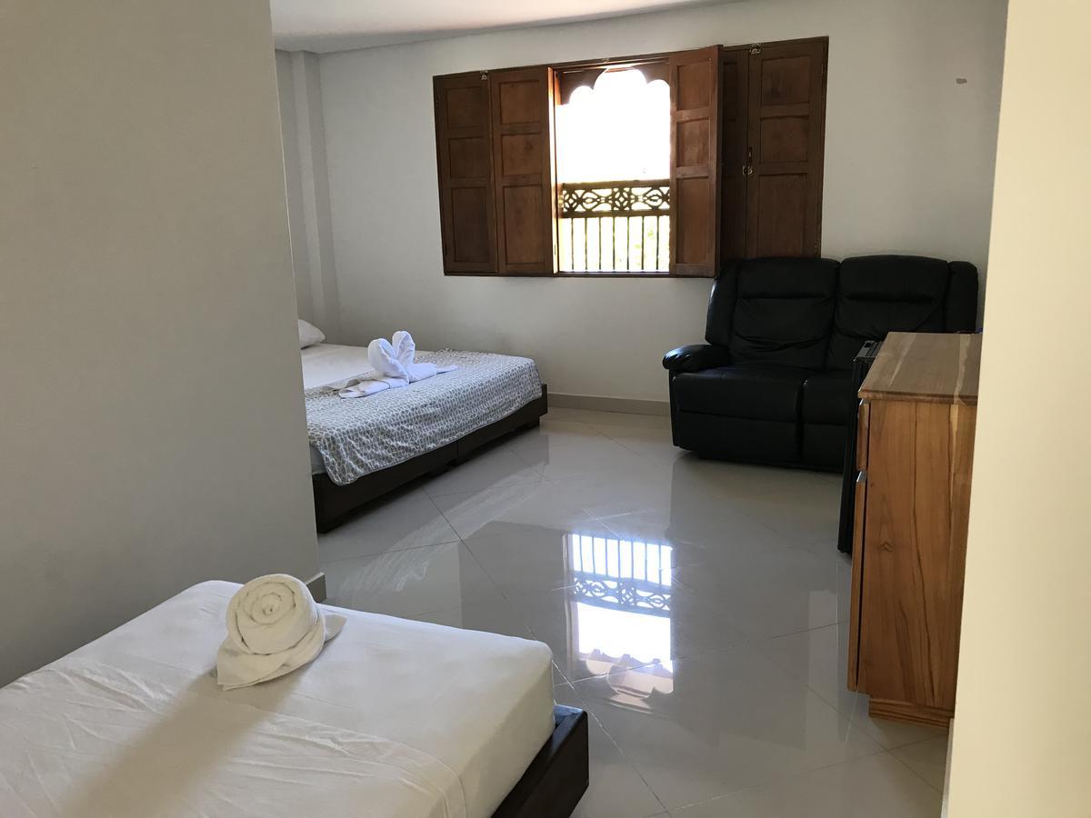 Hotel Bahia Guatape Luaran gambar